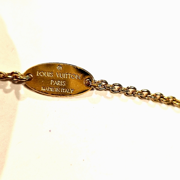 Louis Vuitton Loulougram Necklace Gold Pendant Necklace M00783 GK5202 - Picture 15 of 15